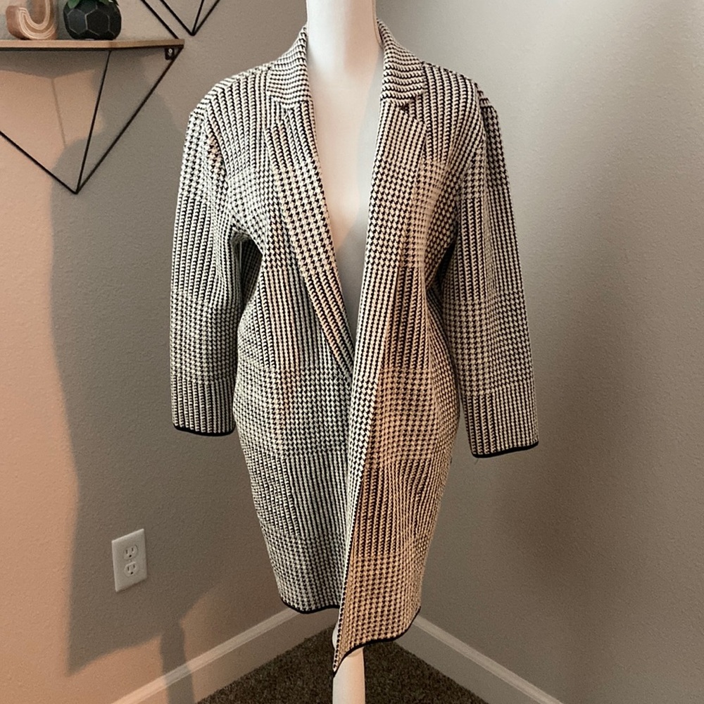 Philosophy soft lightweight coat.
